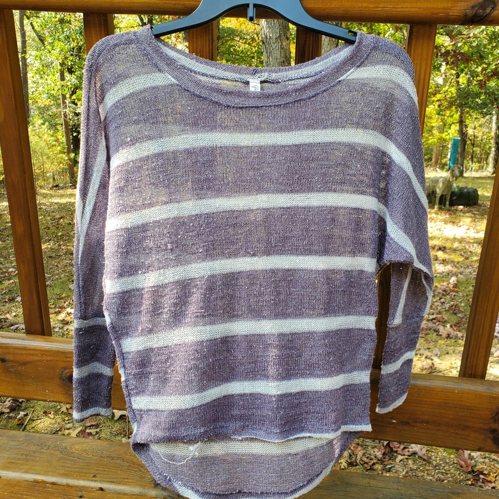 Full Tilt Gray and Cream Knit Top